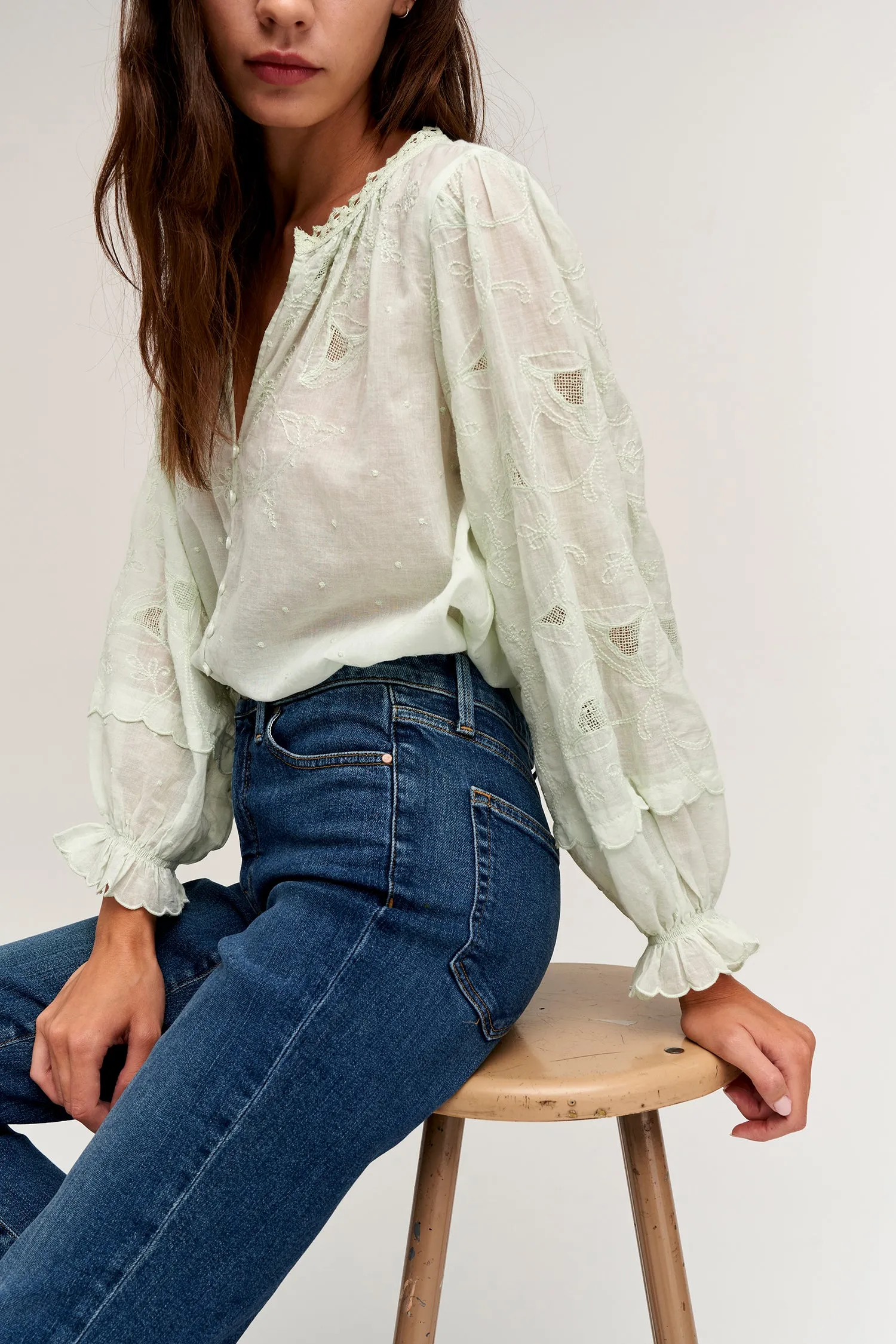 GALA EMBROIDERED BLOUSE