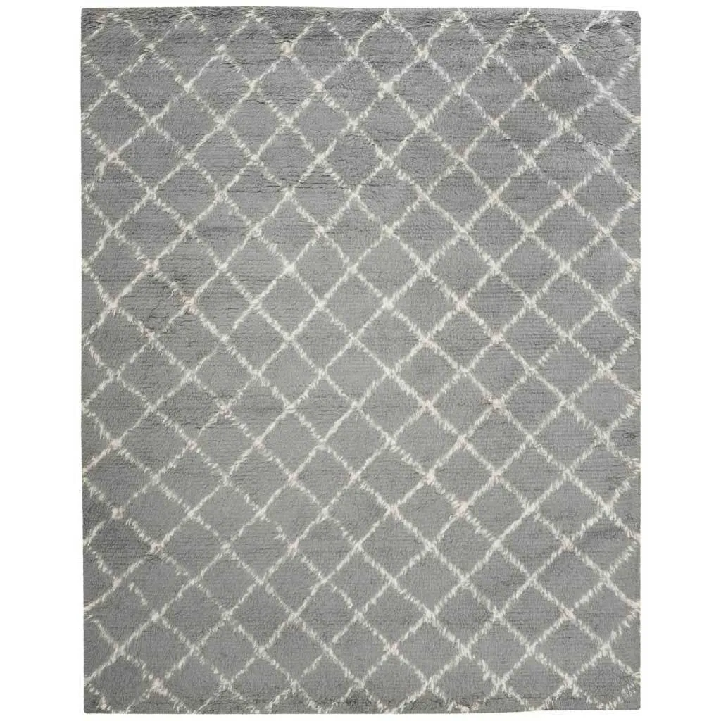 Kenya Diamond Light Gray/Ivory Area Rug