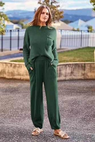 PRETTYGARDEN Women's 2 Piece Tracksuit Outfit Long Sleeve Pullover Top High Waisted Sweatpants with Pockets (Dark Green,Small)
