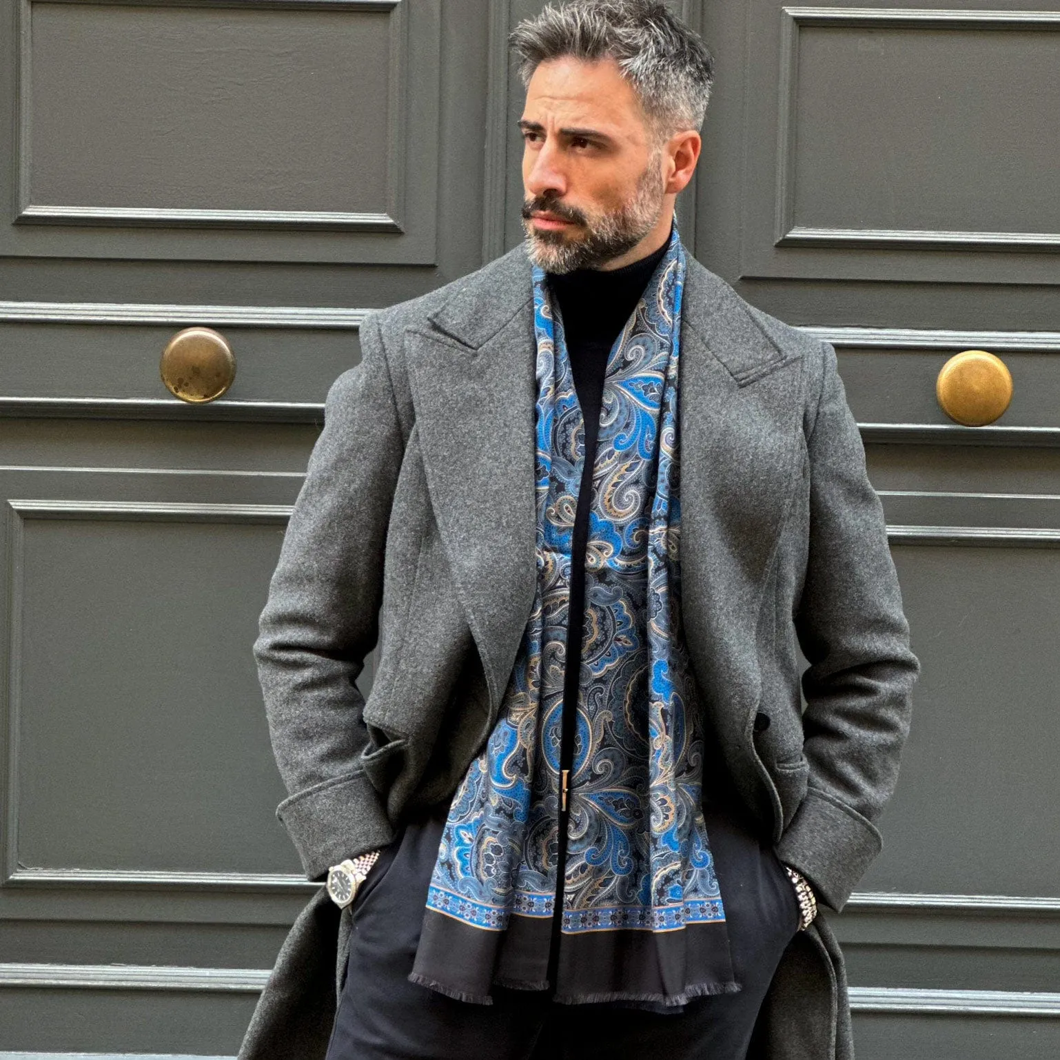 Sorrento - Wool Backed Silk Scarf - Black & Blue